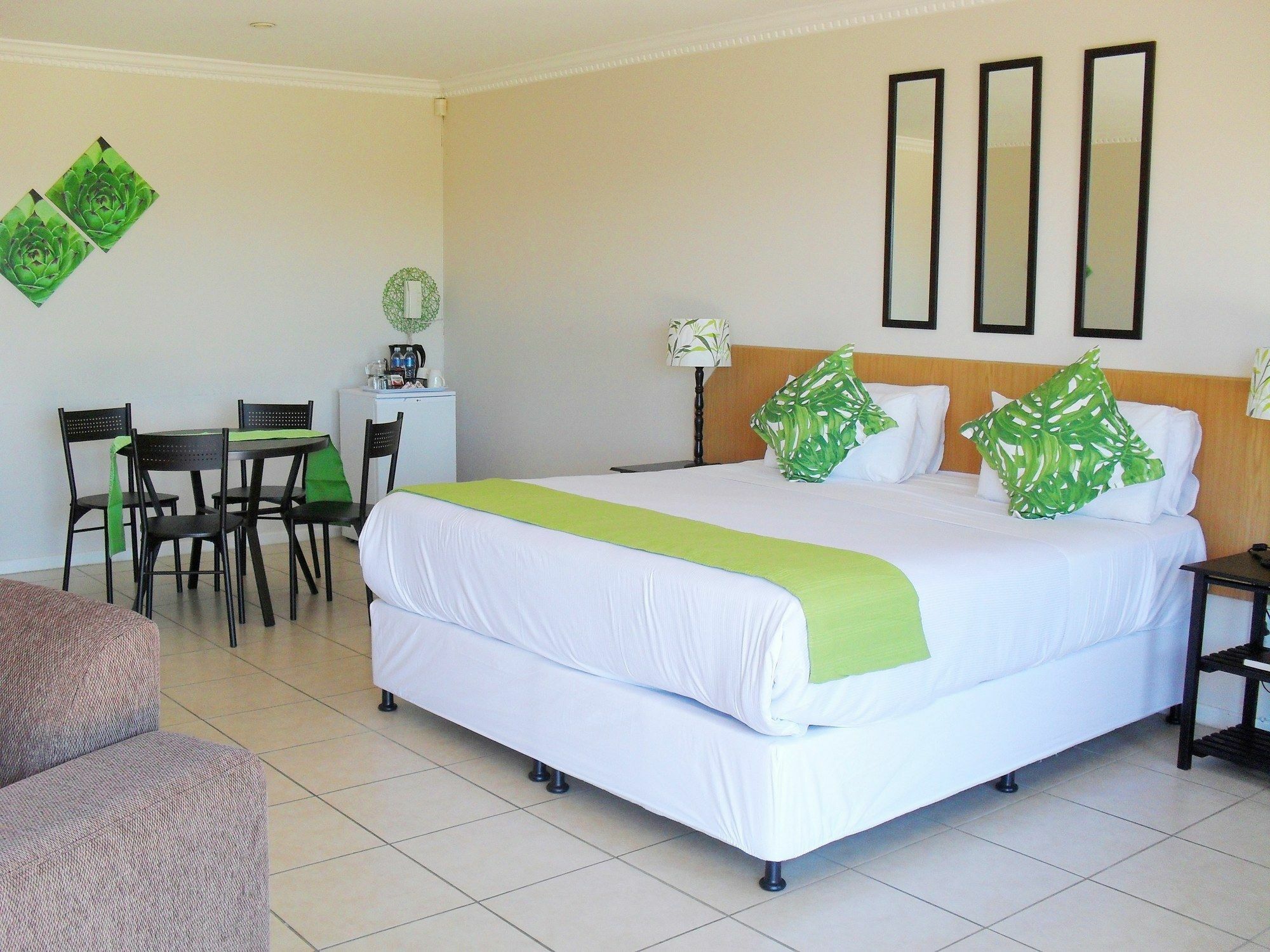 8 Royal Palm B&B Umhlanga Luaran gambar