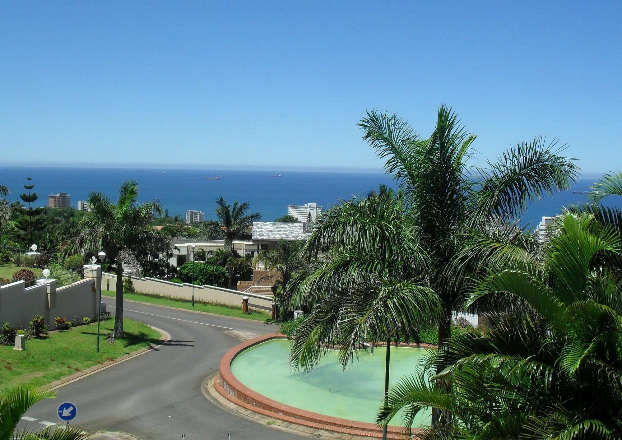 8 Royal Palm B&B Umhlanga Luaran gambar